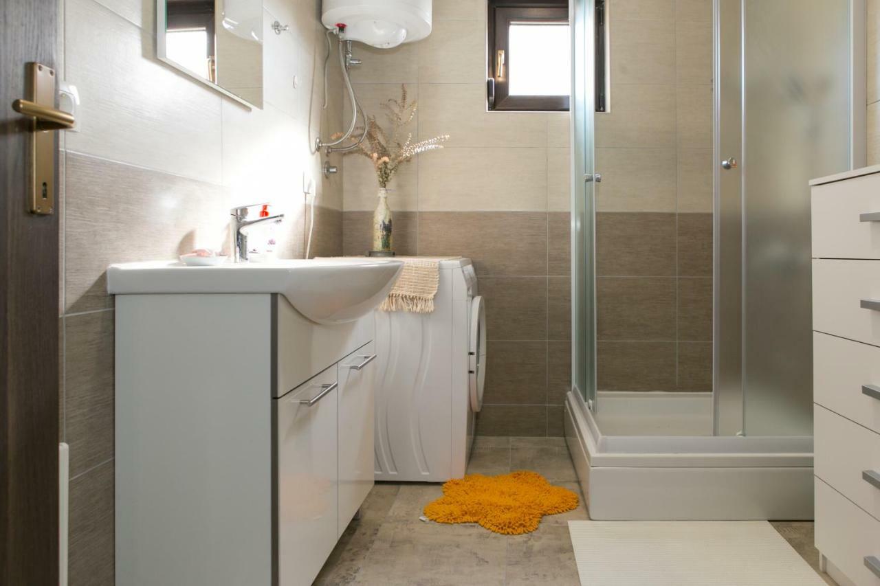 Apartman Lori Otočac Extérieur photo