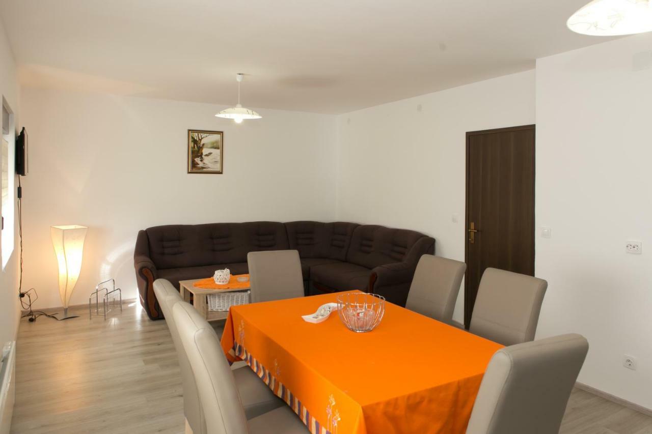 Apartman Lori Otočac Extérieur photo