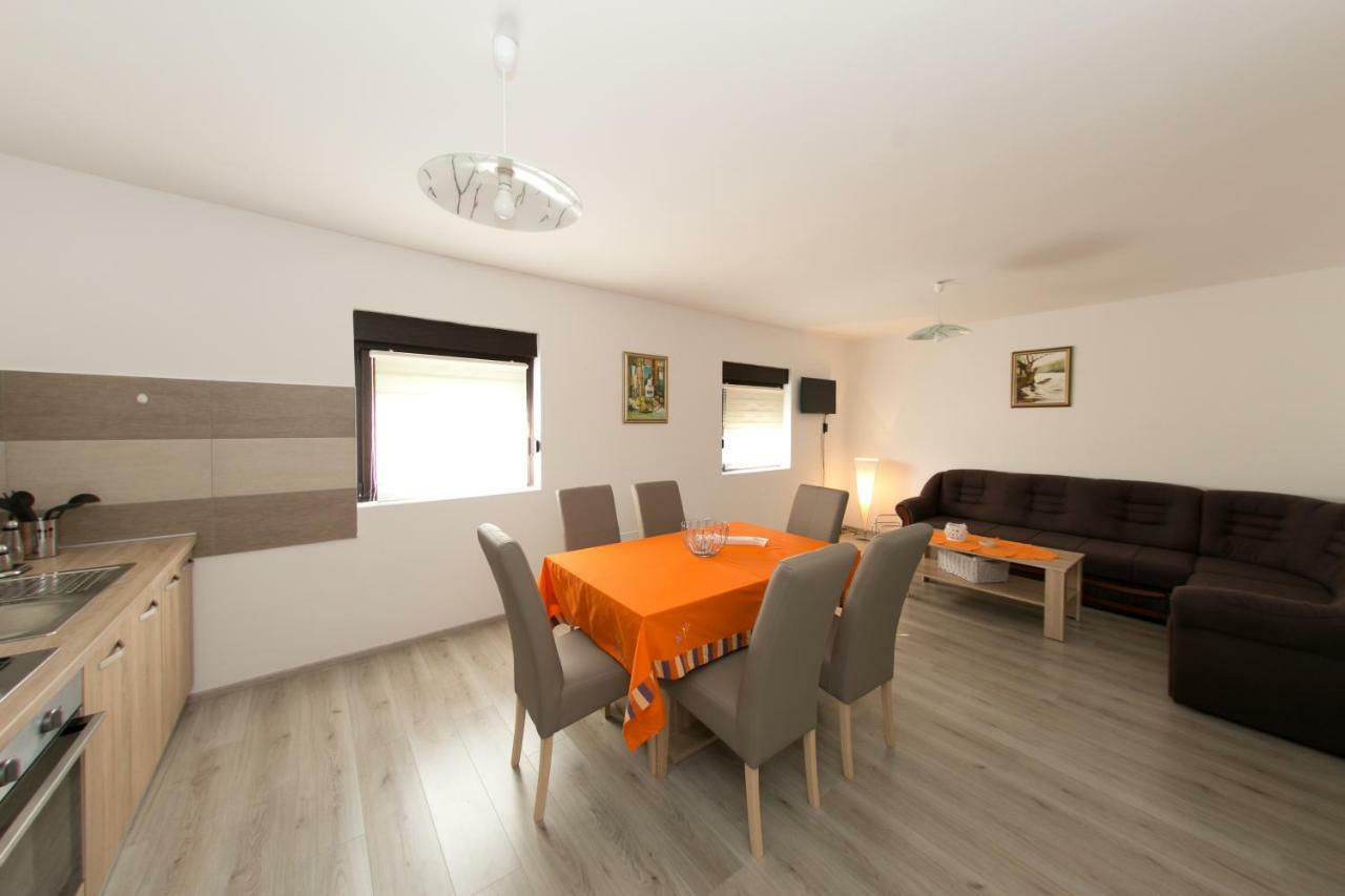Apartman Lori Otočac Extérieur photo