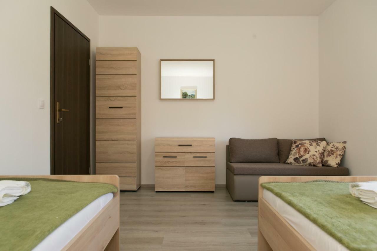 Apartman Lori Otočac Extérieur photo