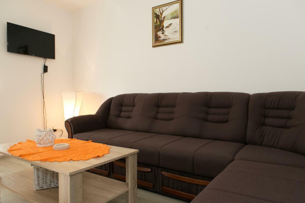 Apartman Lori Otočac Extérieur photo