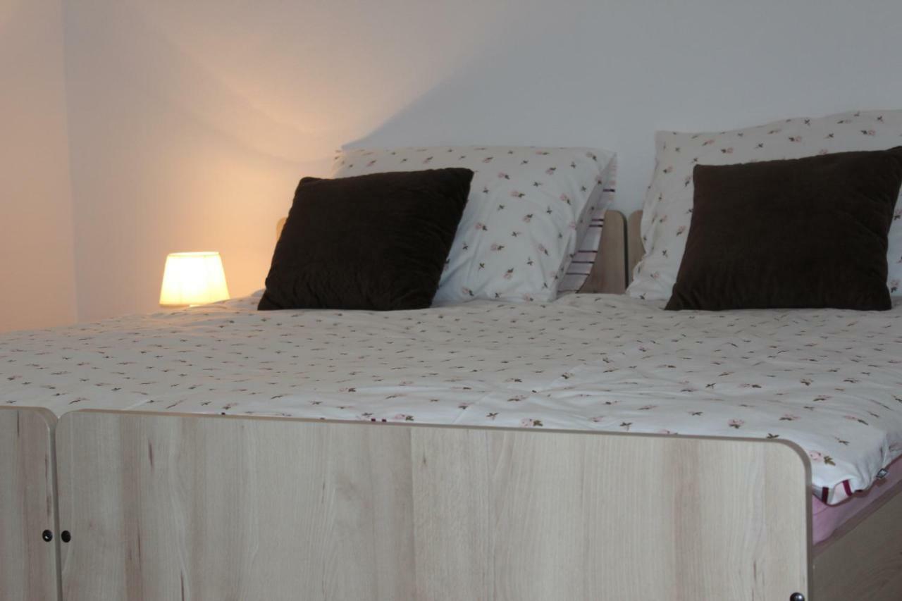 Apartman Lori Otočac Extérieur photo