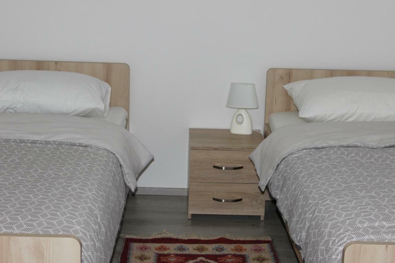 Apartman Lori Otočac Extérieur photo